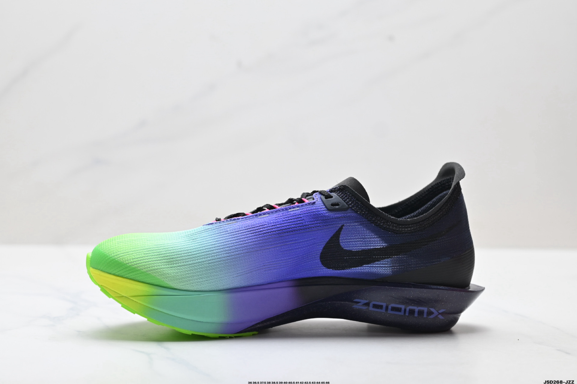 Nike IO9567-400 Running Shoes detail view 2