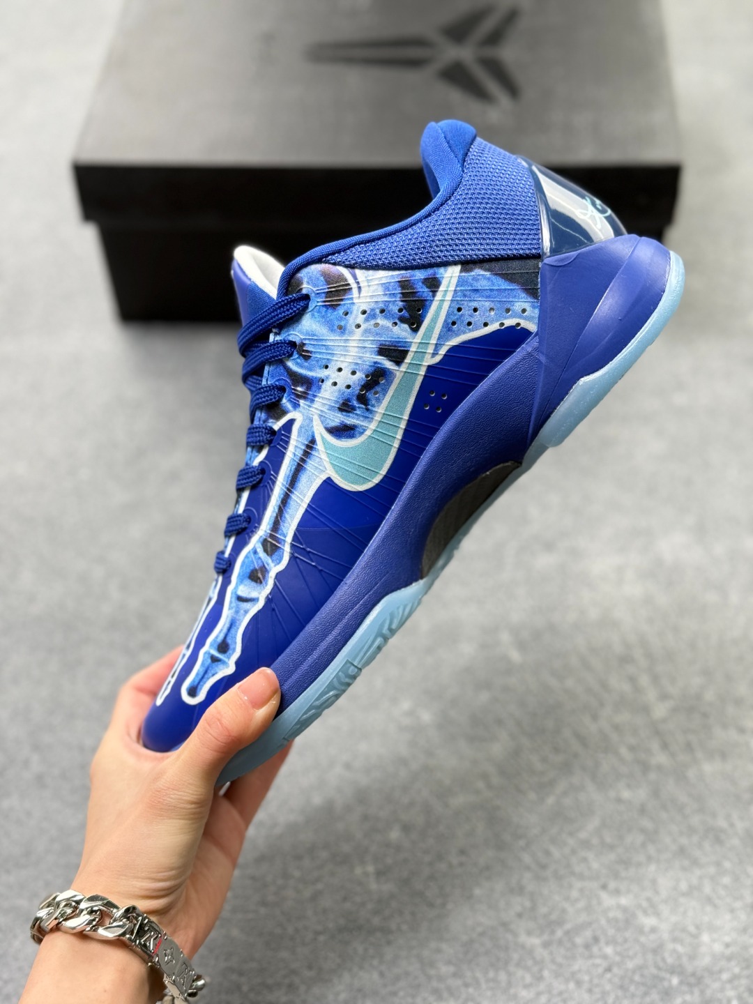 Nike HJ4303-400 Basketball Shoes Blue detail view 2
