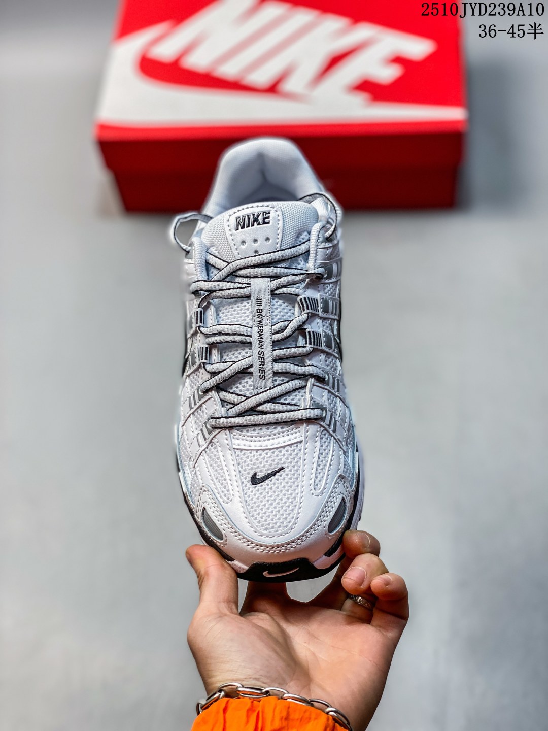 Nike Zoom Vomero 5 Running Shoes detail view 1