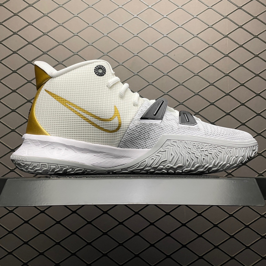 Nike CQ9327-101 Basketball Shoes Men detail view 2