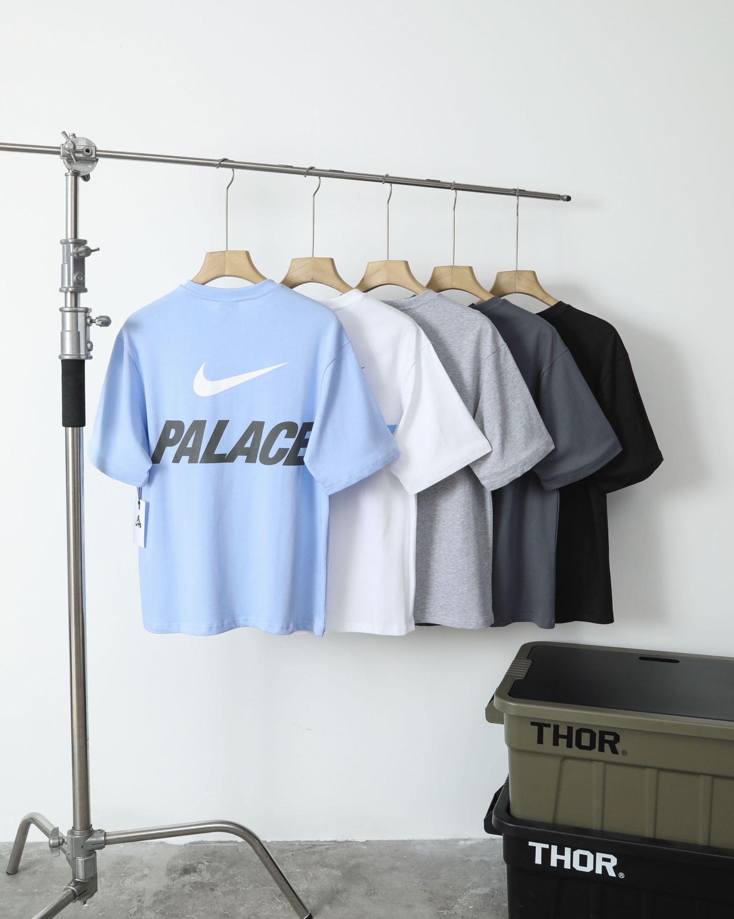 Nike T-Shirts Black detail view 2