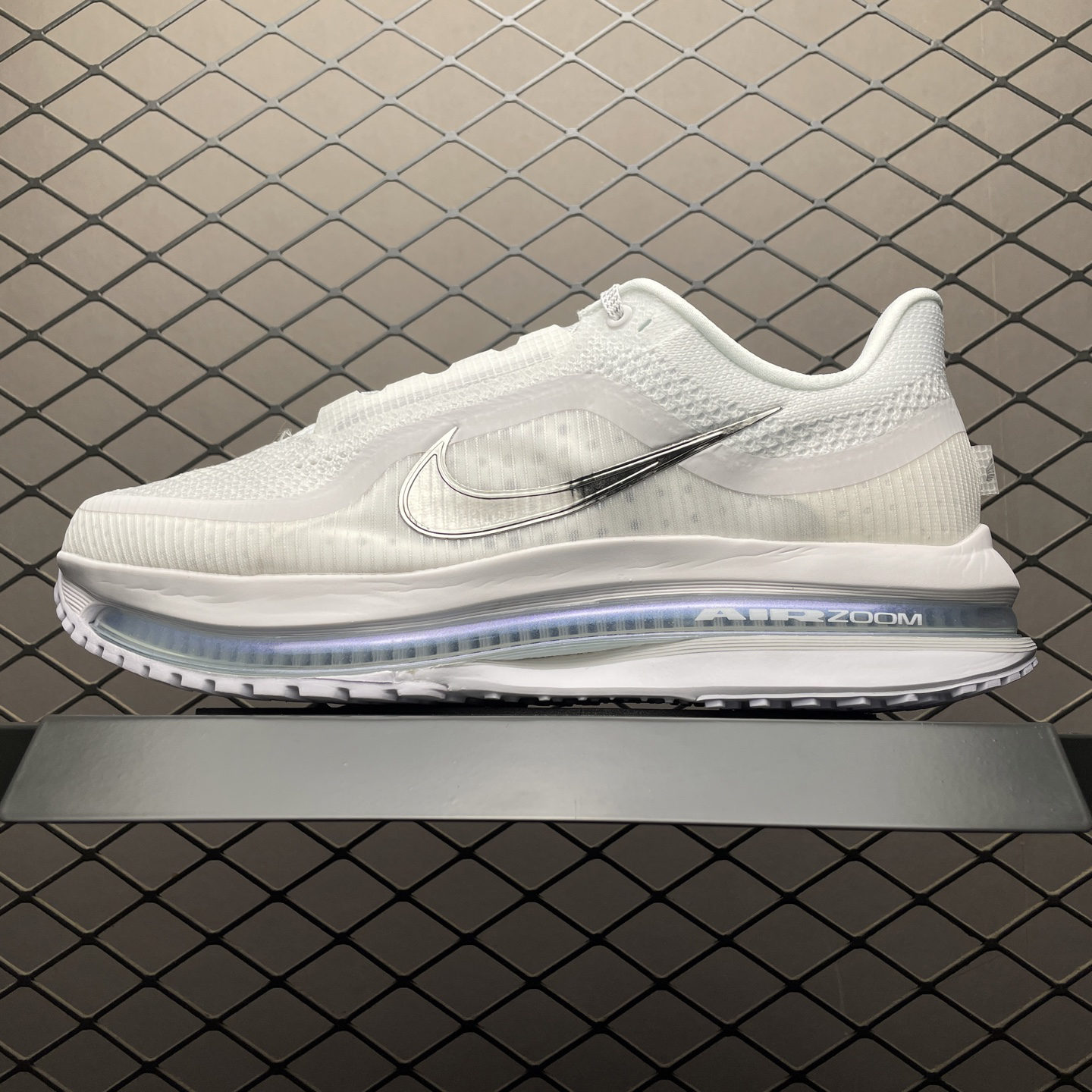 Nike HQ2592-102 Running Shoes main view