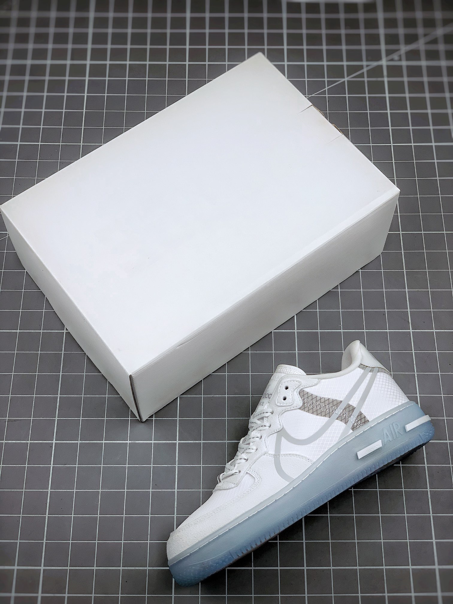 Nike Air Force 1 Sneakers Ice Blue detail view 2