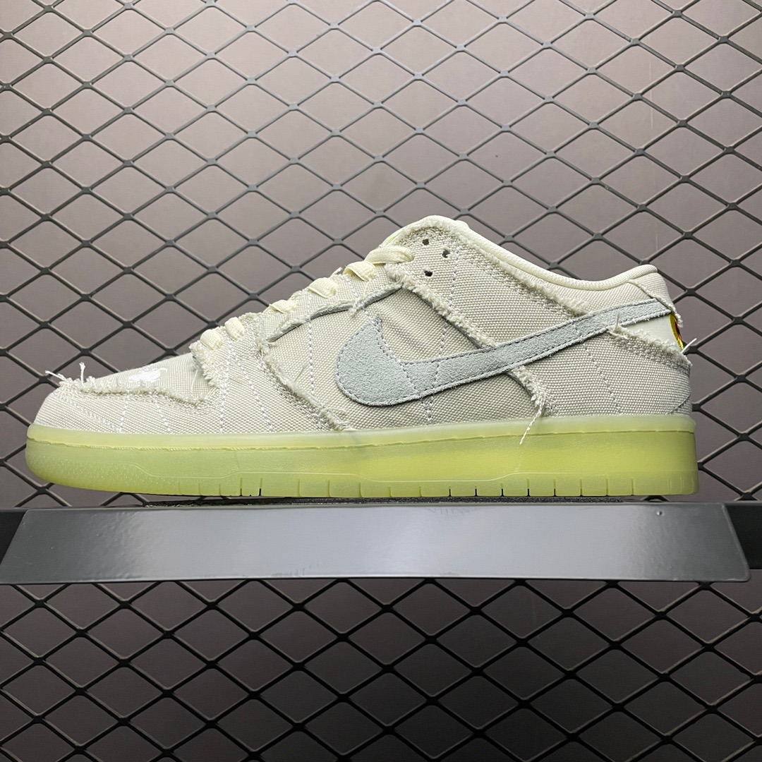 Nike Dunk Sneakers Cream main view
