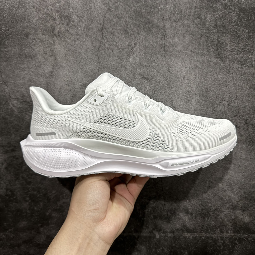Nike FD2722-102 Running Shoes main view