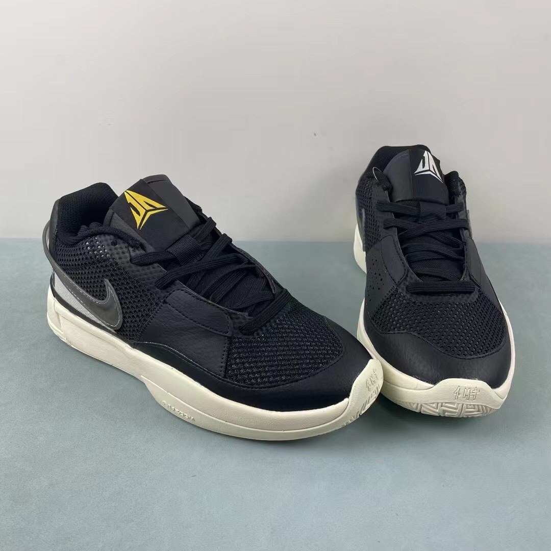 Nike DR8786-002 Basketball Shoes detail view 1