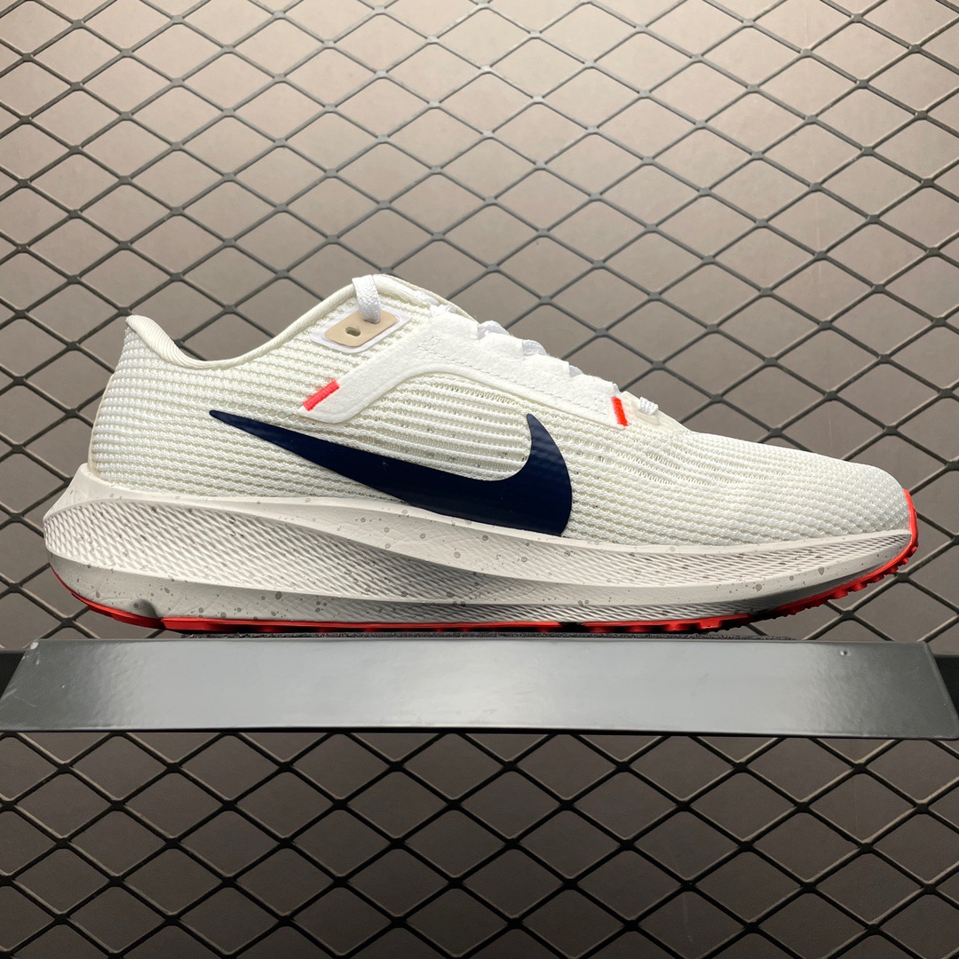 Nike DV7480-100 Running Shoes detail view 2