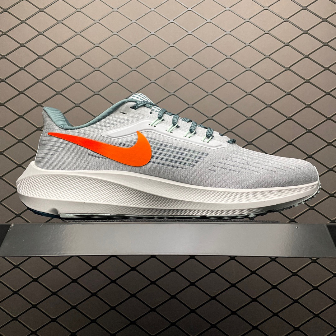 Nike DH4071-003 Running Shoes detail view 2