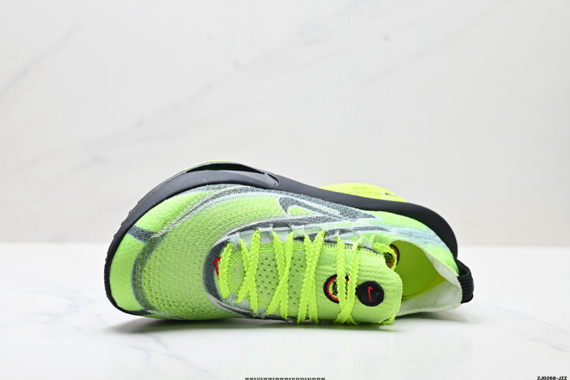 Nike IM8066-999 Running Shoes detail view 1