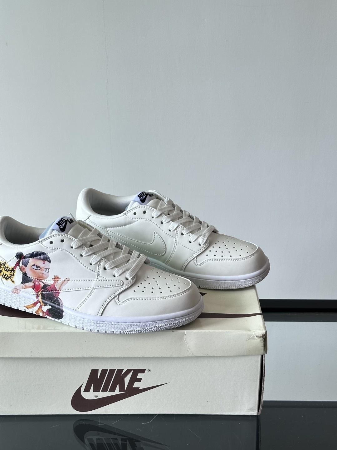 Nike Air Force 1 Low White / Grey detail view 1