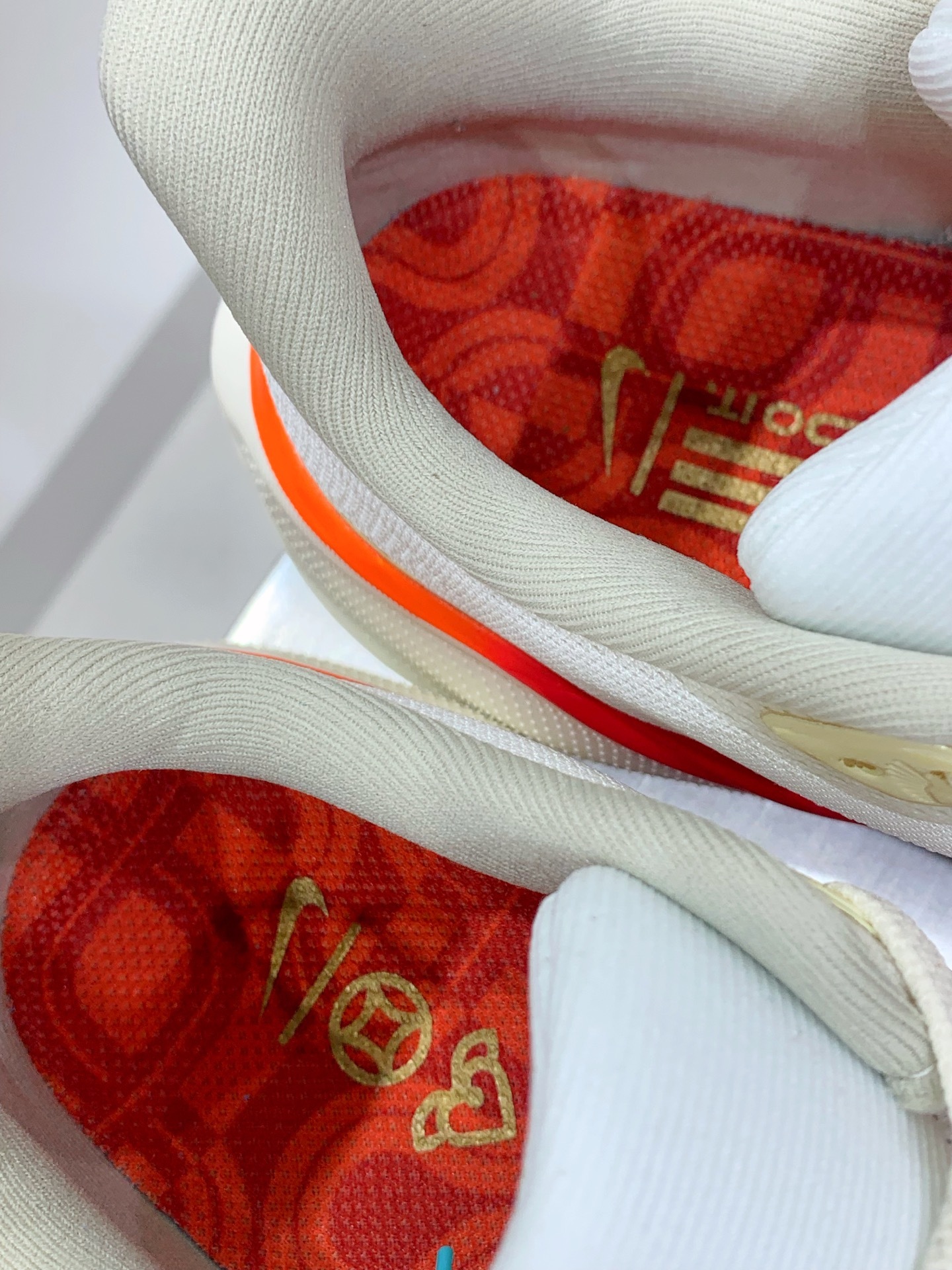 Nike Air Force 1 Low White / Grey detail view 2