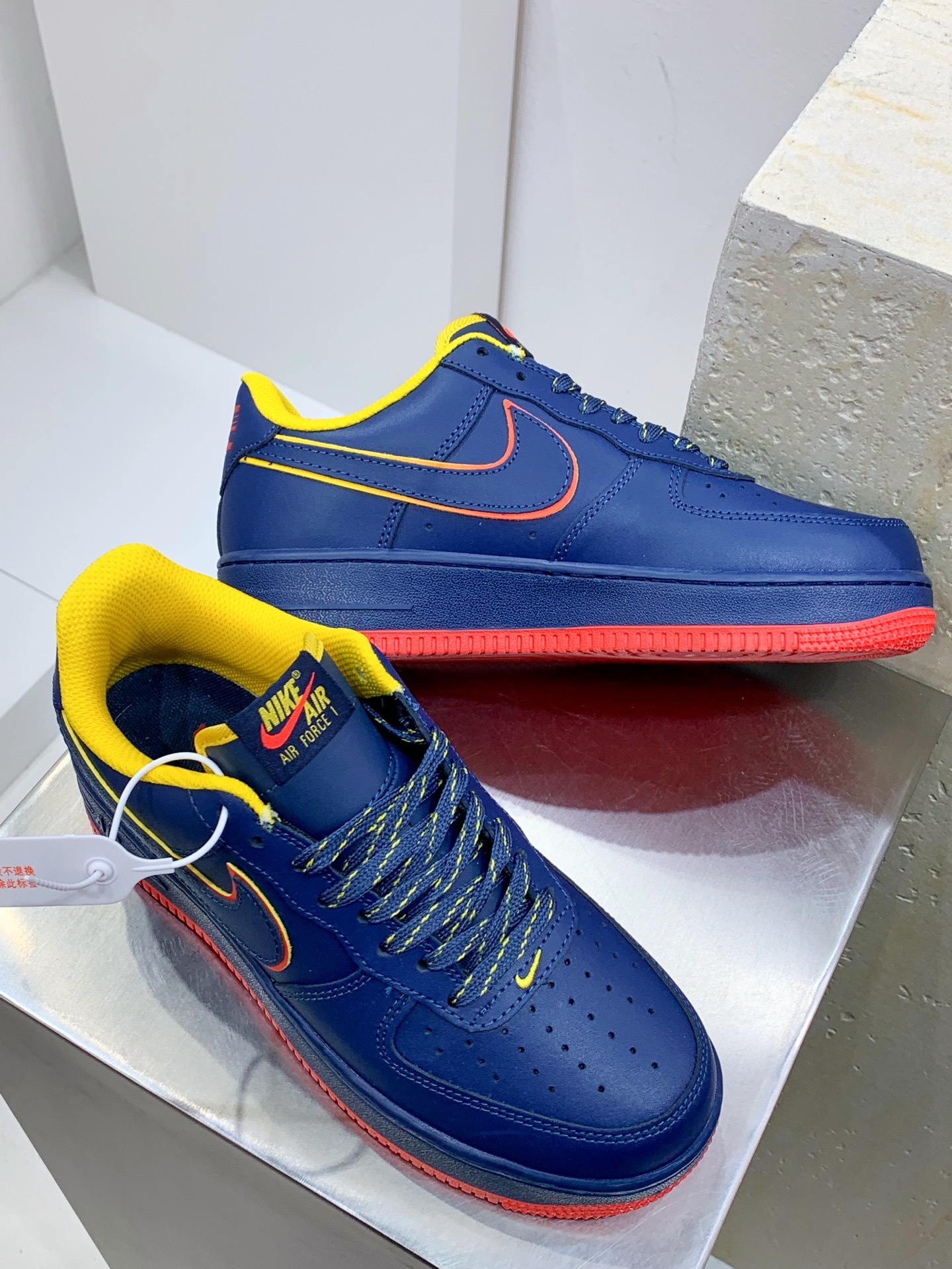 Nike Air Force 1 Low Blue / White detail view 7