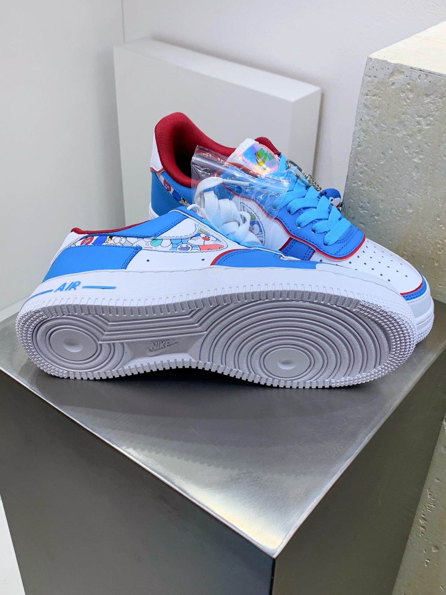 Nike Air Force 1 Low Blue / White detail view 6