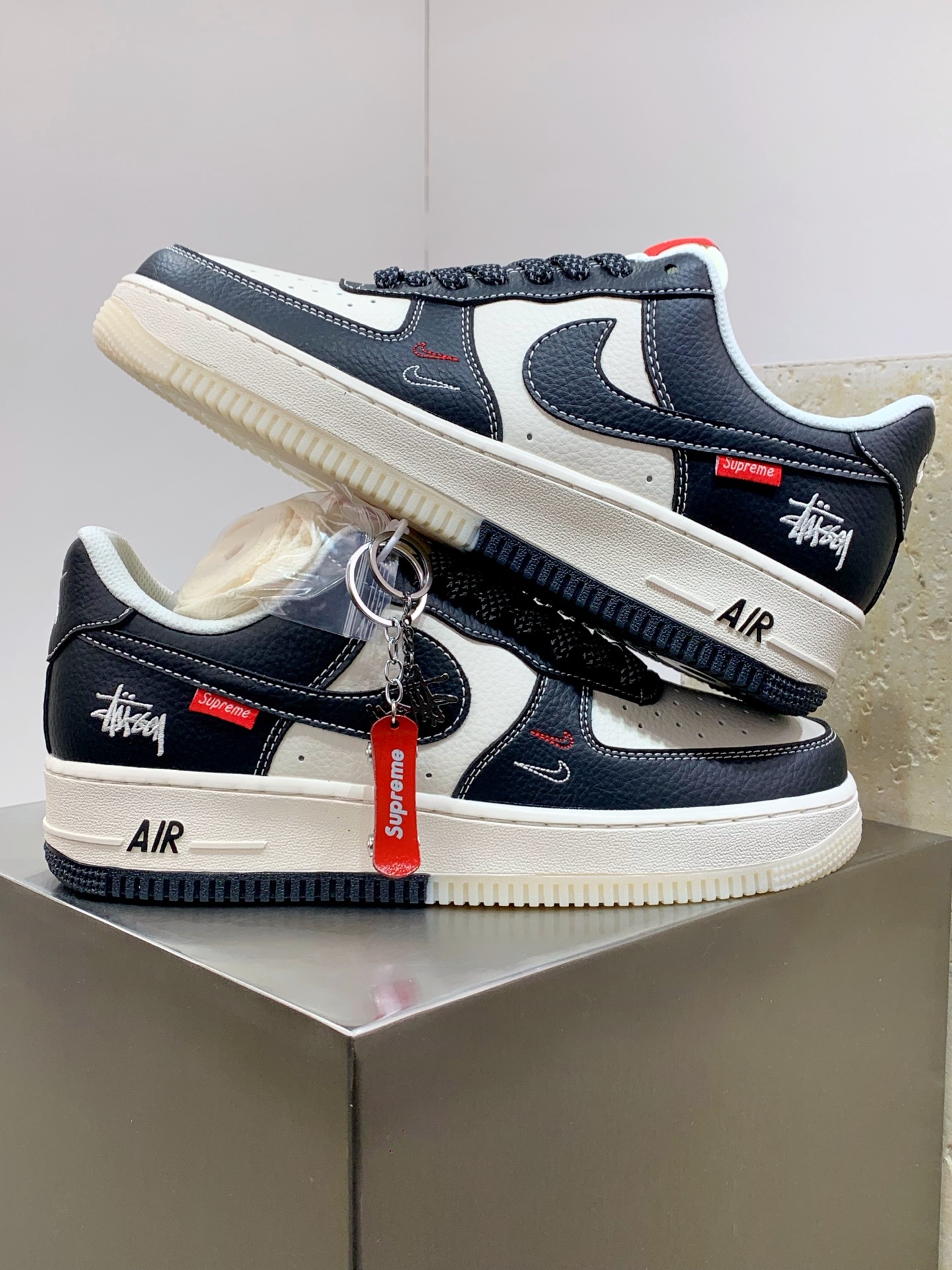 Nike Air Force 1 Low White / Grey detail view 5
