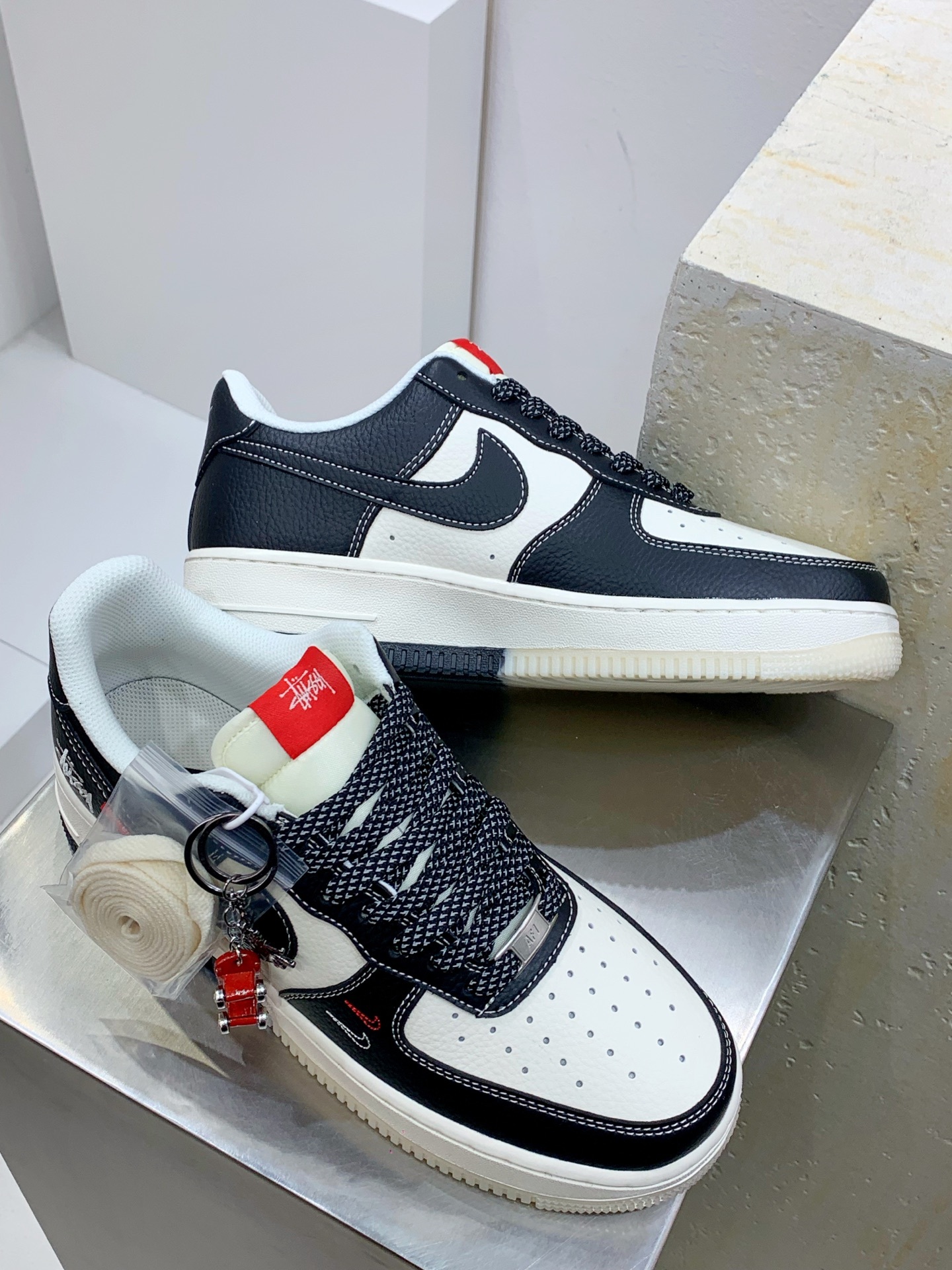 Nike Air Force 1 Low White / Grey detail view 7
