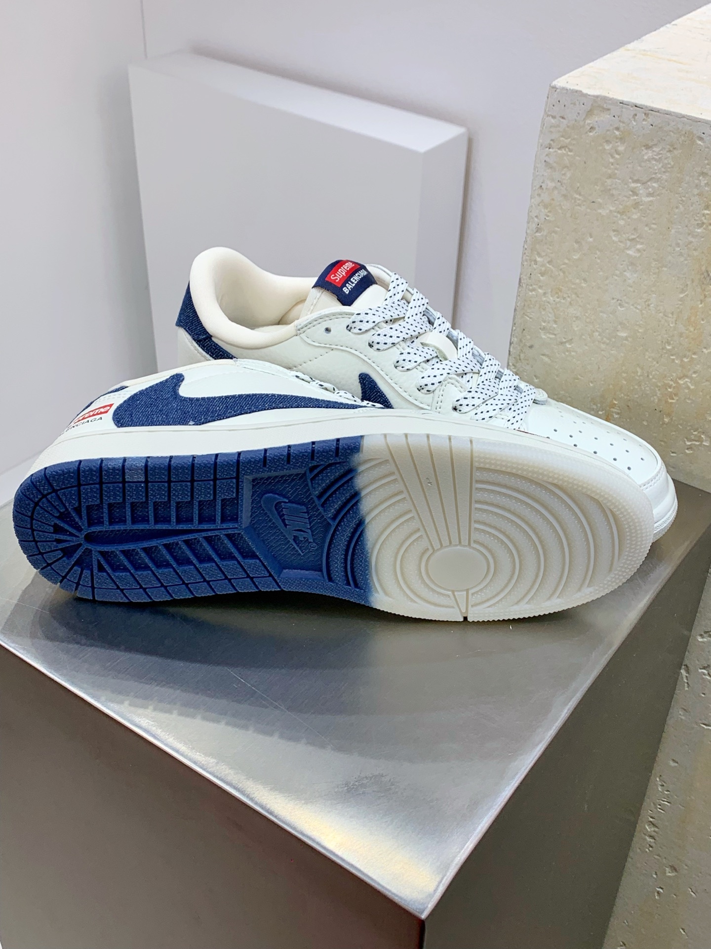 Nike Air Force 1 Low White / Grey detail view 6