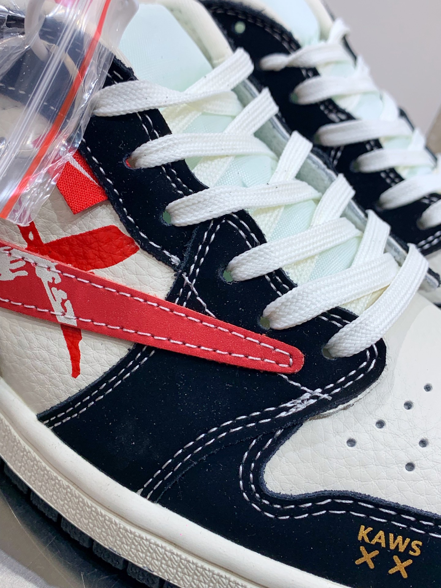 Nike Air Force 1 Low White / Grey detail view 1