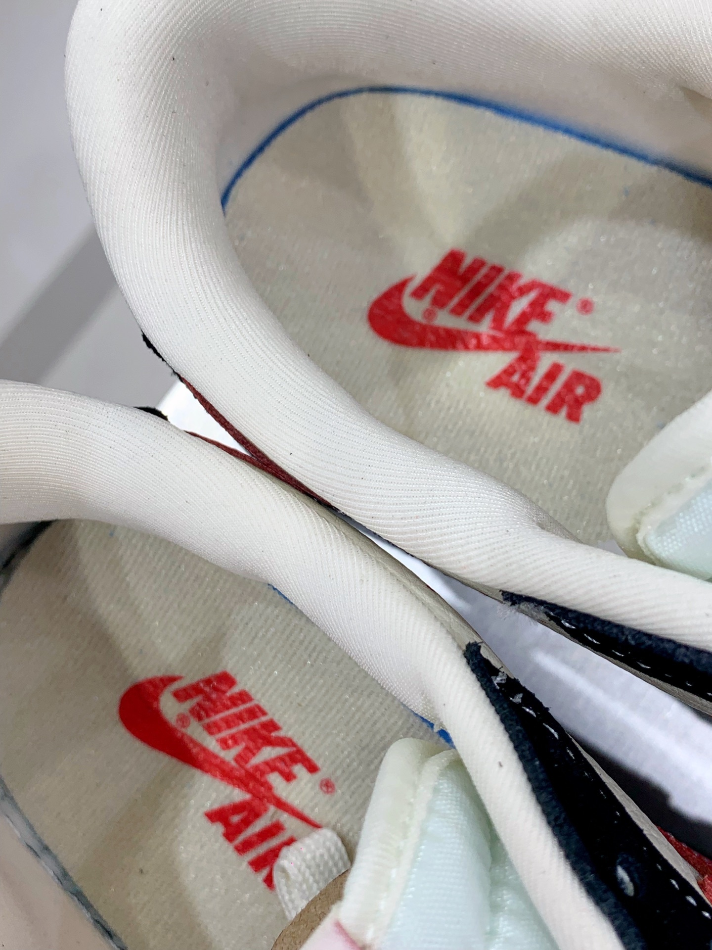 Nike Air Force 1 Low White / Grey detail view 2