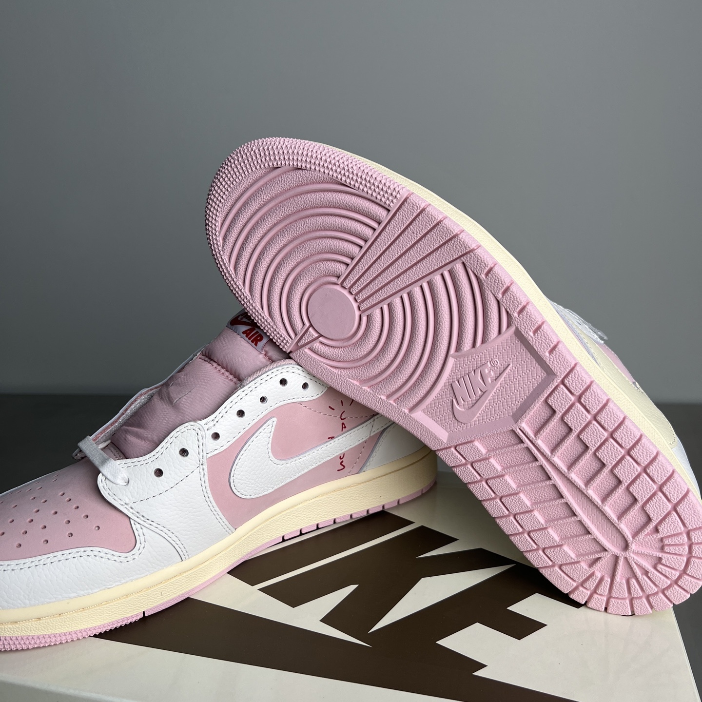 Nike Air Force 1 Low Grey / White main view