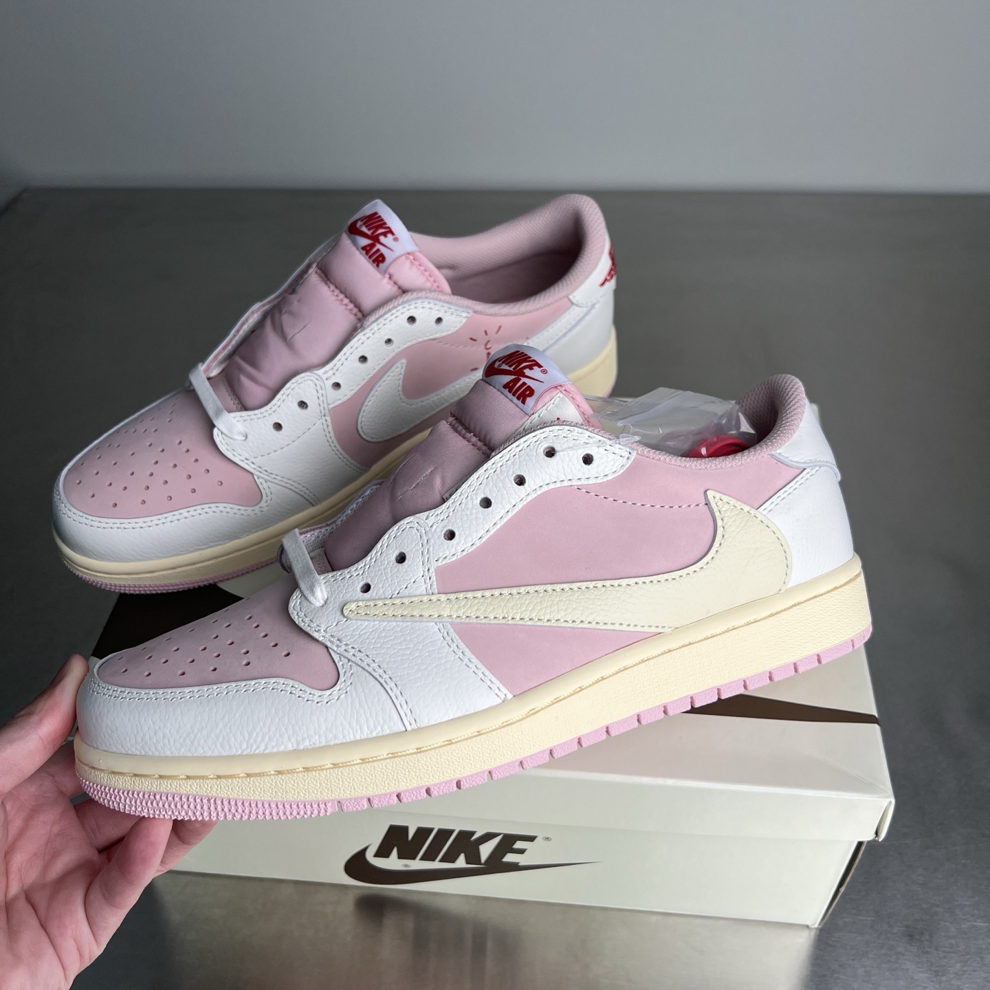Nike Air Force 1 Low Grey / White detail view 7