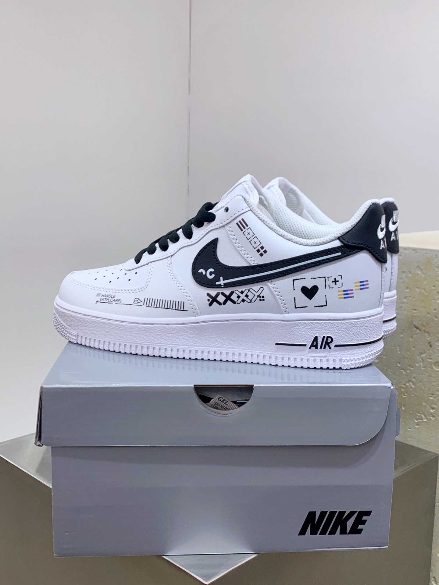 Nike Air Force 1 Low Blue / White detail view 4