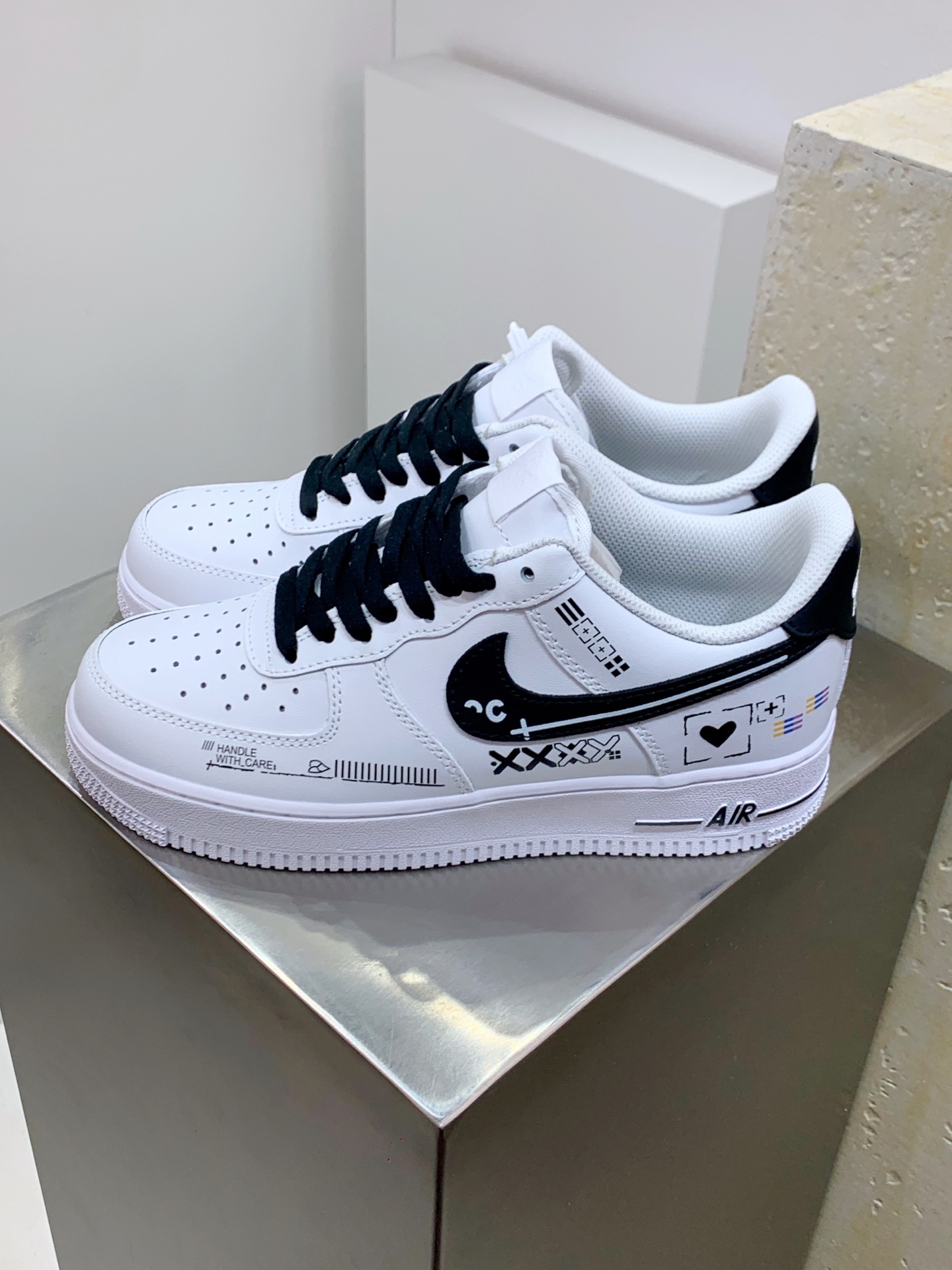 Nike Air Force 1 Low Blue / White detail view 8