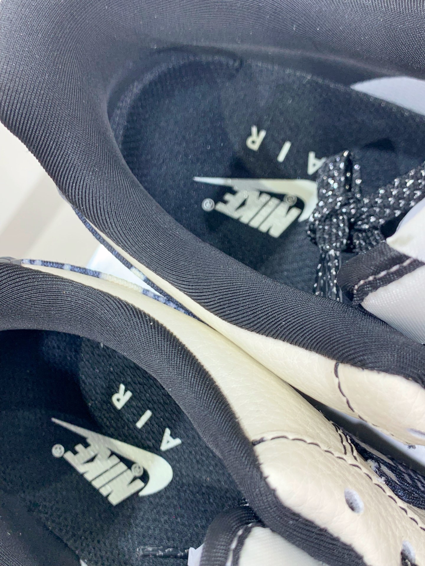 Nike Air Force 1 Low White / Grey detail view 2