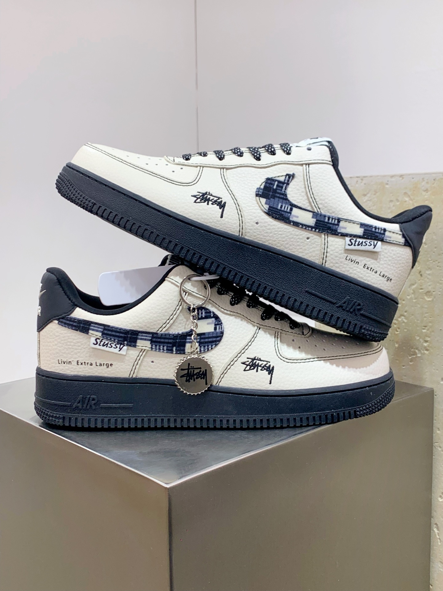 Nike Air Force 1 Low White / Grey detail view 5