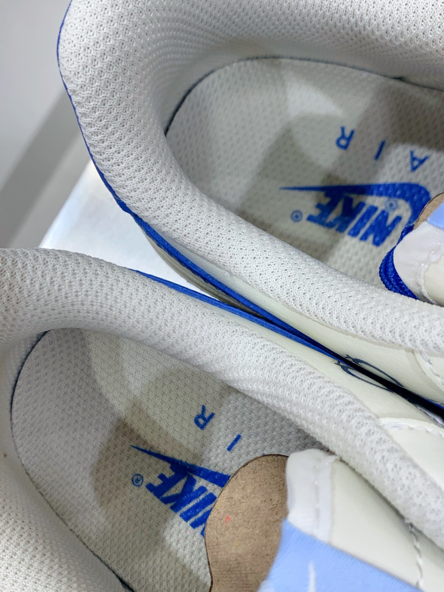 Nike Air Force 1 Low White / Grey detail view 2