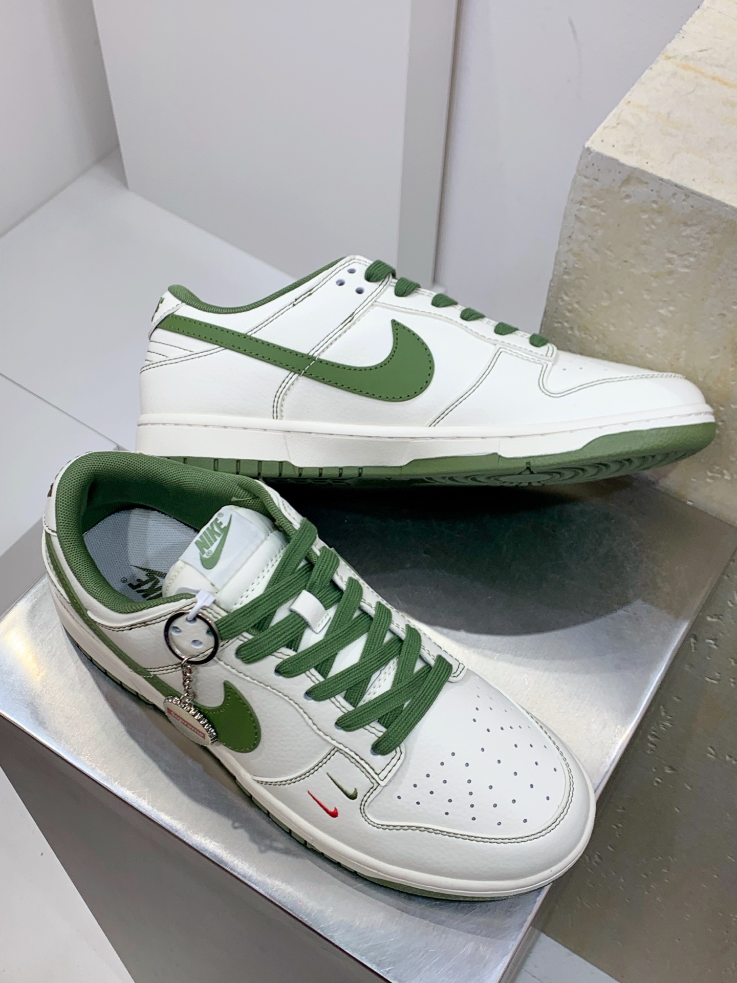 Nike Air Force 1 Low White / Grey detail view 7