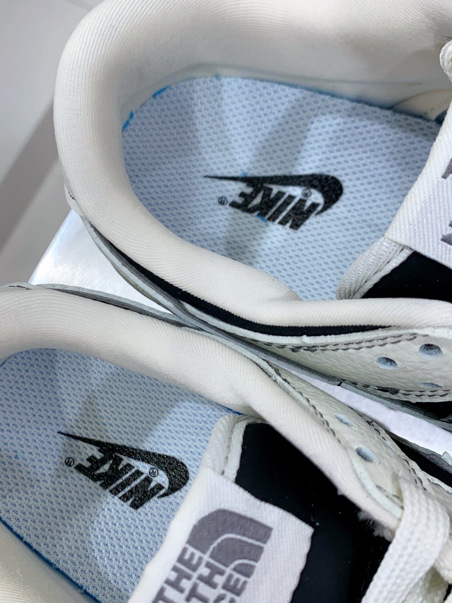 Nike Air Force 1 Low White / Grey detail view 2
