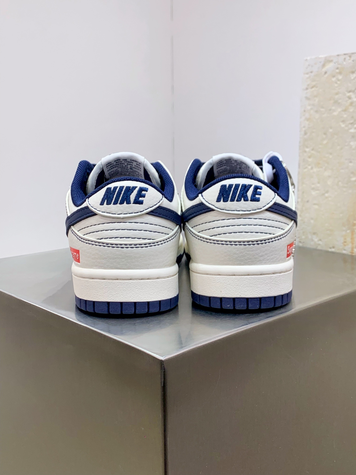 Nike Air Force 1 Low White / Grey detail view 3