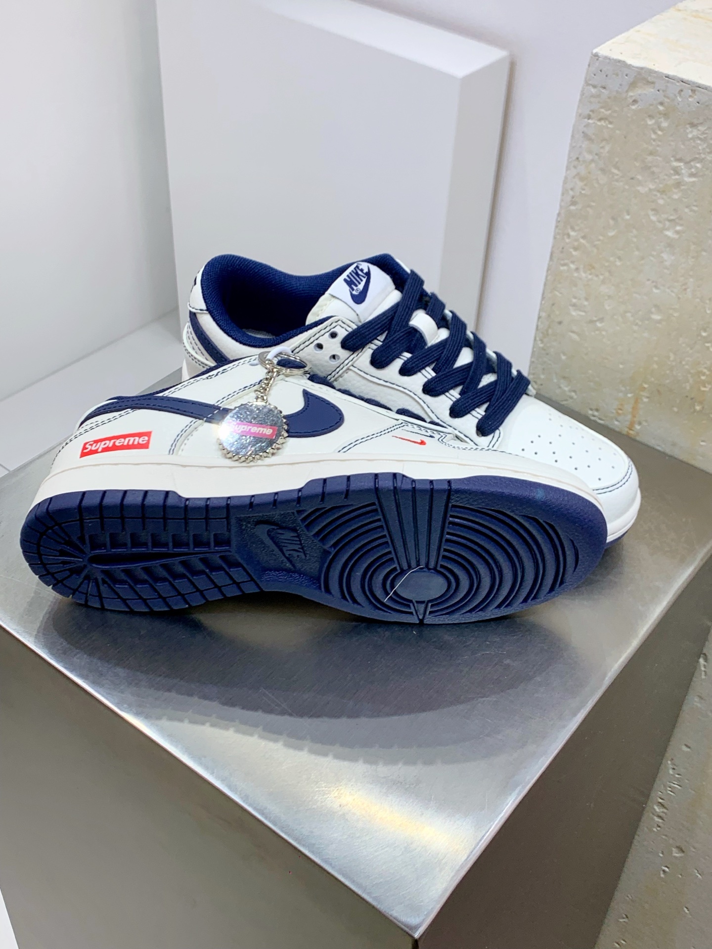 Nike Air Force 1 Low White / Grey detail view 6