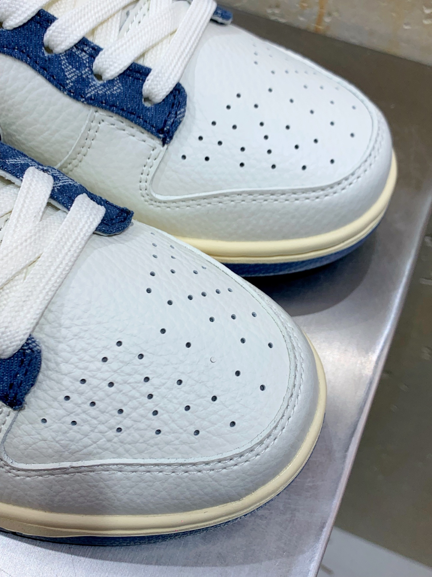 Nike Air Force 1 Low White / Grey main view