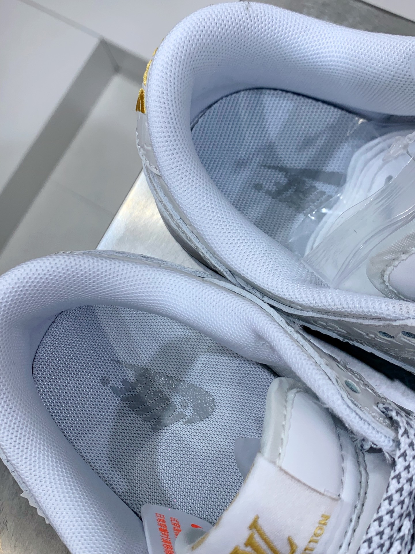 Nike Air Force 1 Low White / Grey detail view 3
