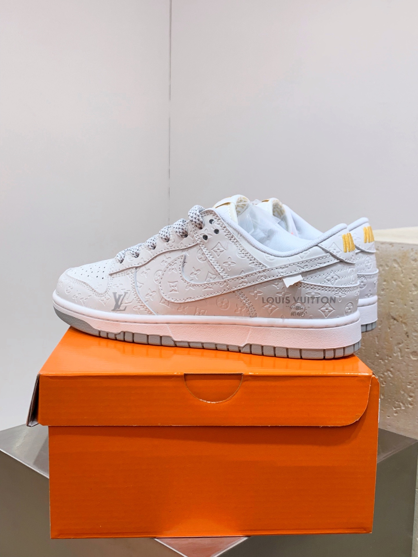 Nike Air Force 1 Low White / Grey detail view 5