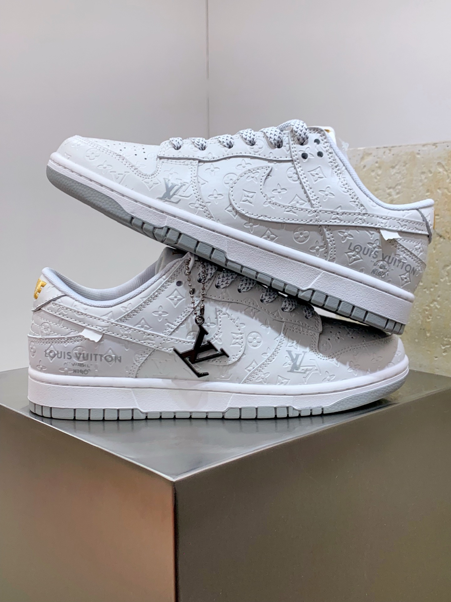 Nike Air Force 1 Low White / Grey detail view 6