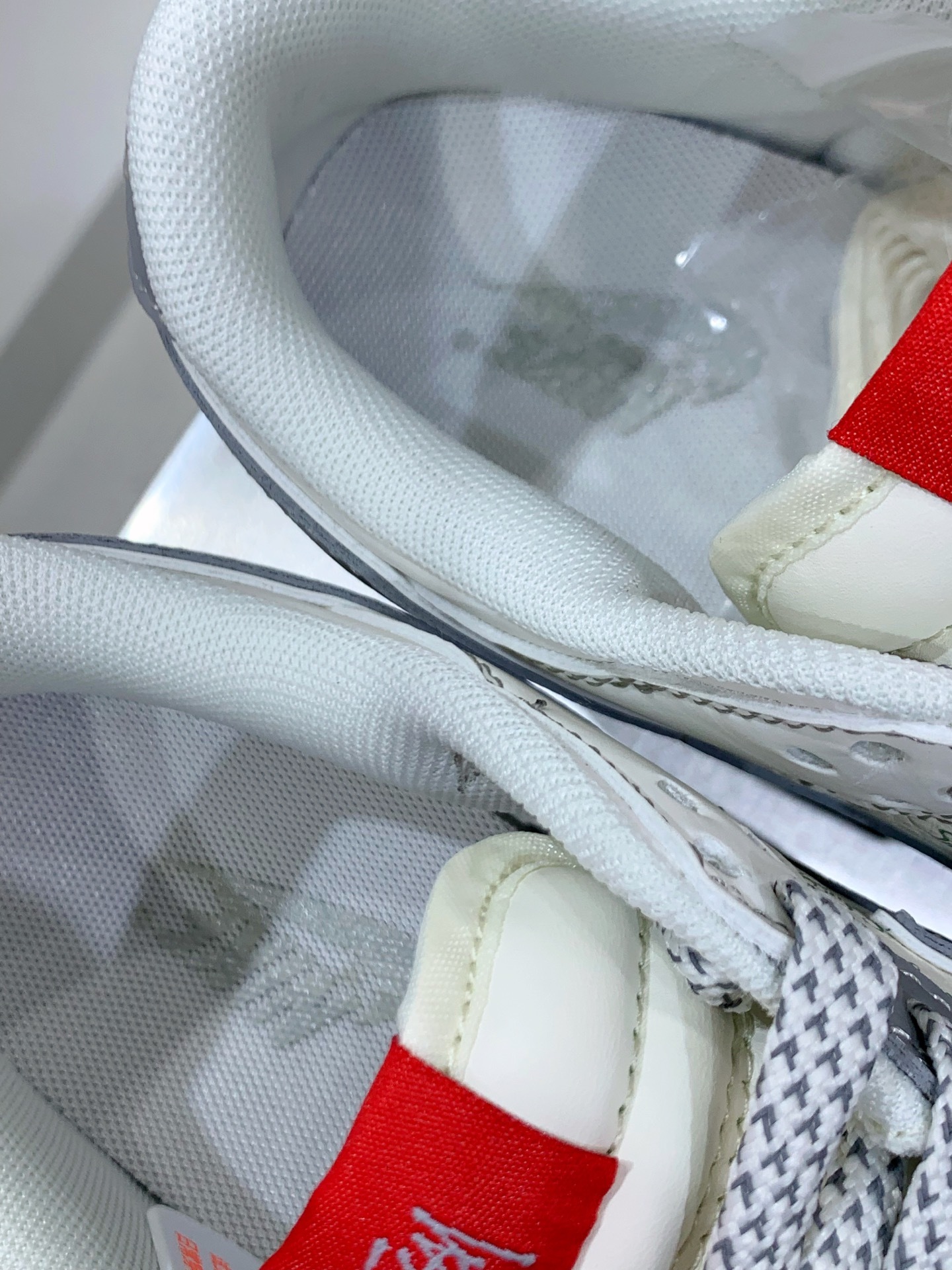 Nike Air Force 1 Low White / Grey detail view 2