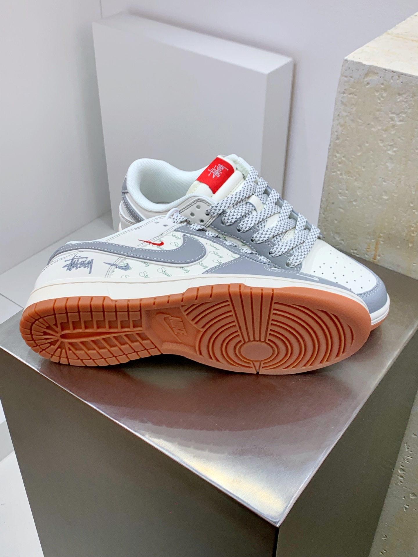 Nike Air Force 1 Low White / Grey detail view 6