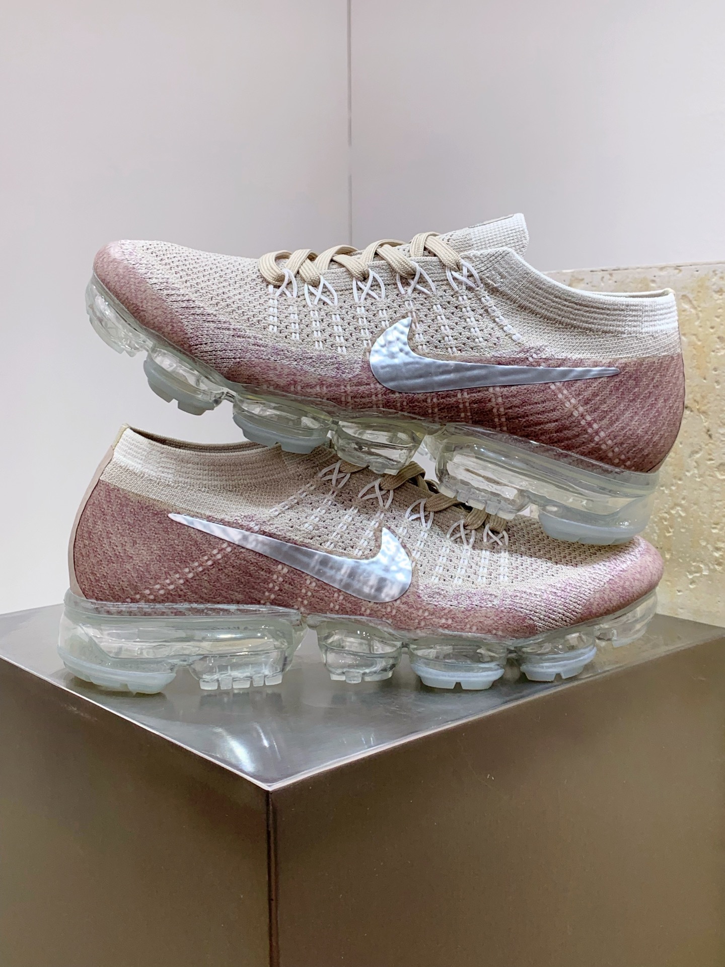 Nike Other Running White / Grey detail view 4