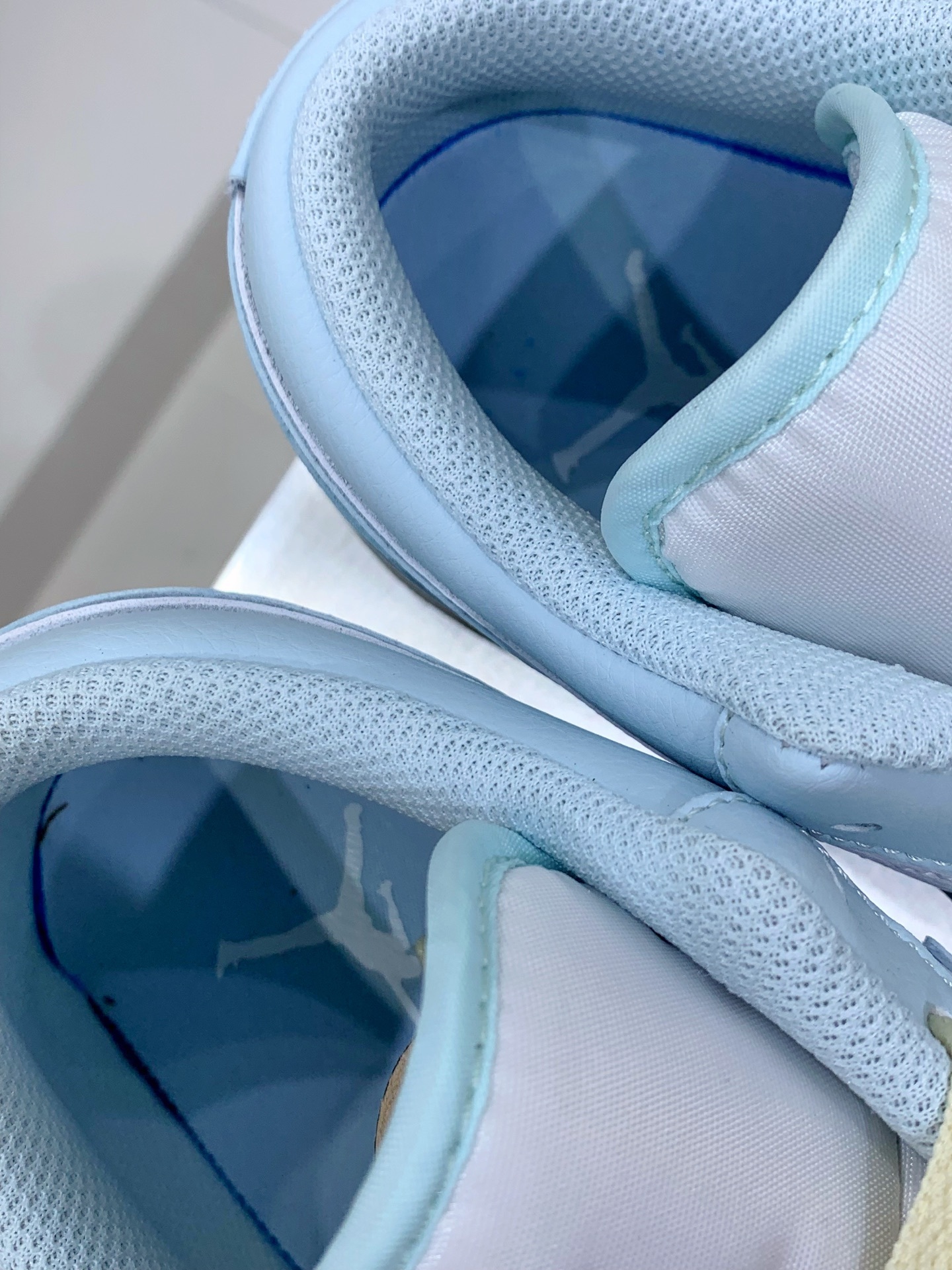 Nike Air Force 1 Low Blue / Grey detail view 2