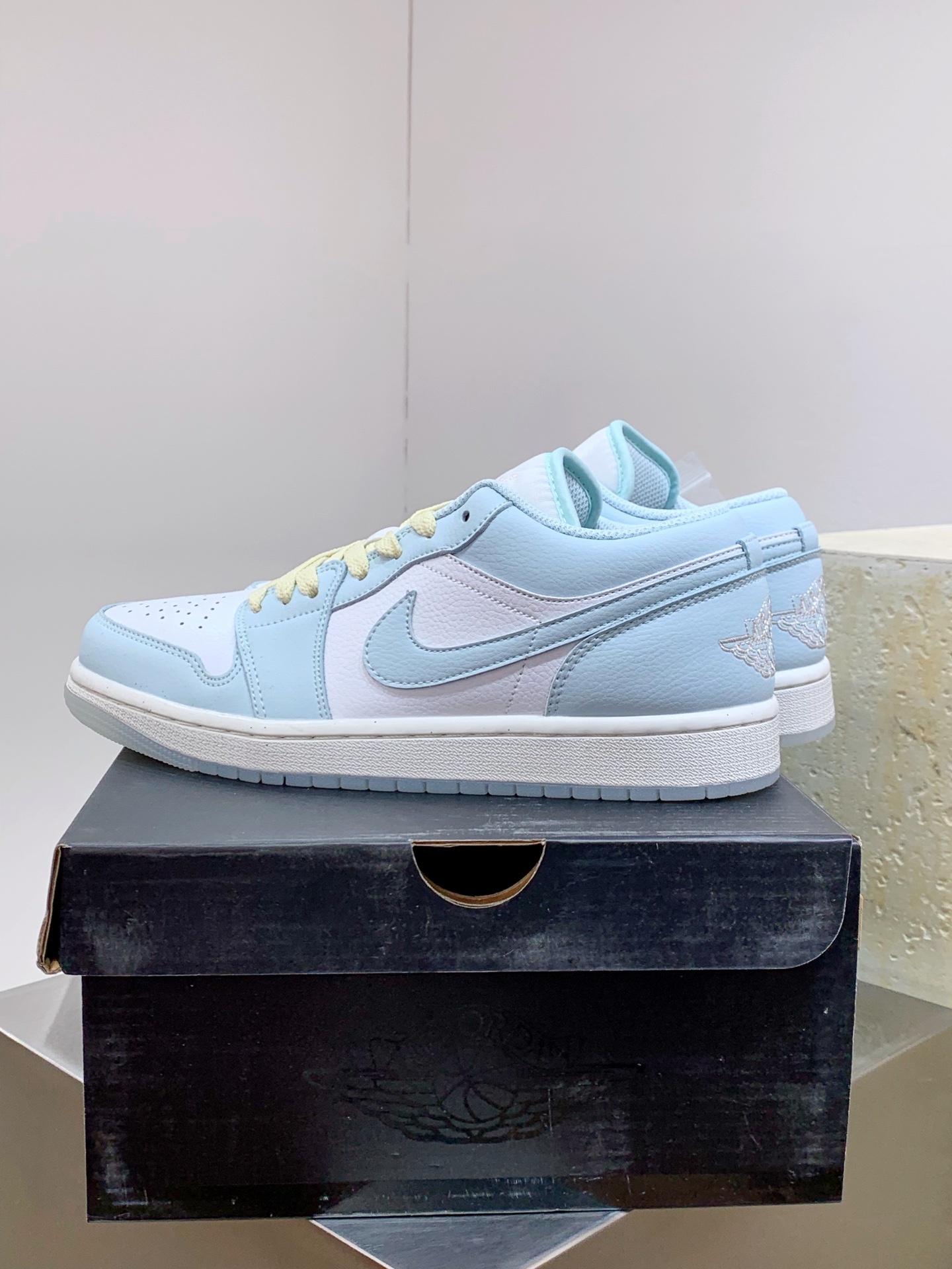 Nike Air Force 1 Low Blue / Grey detail view 4