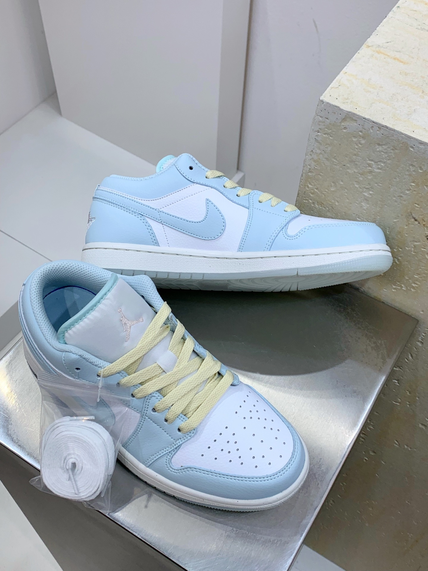 Nike Air Force 1 Low Blue / Grey detail view 7