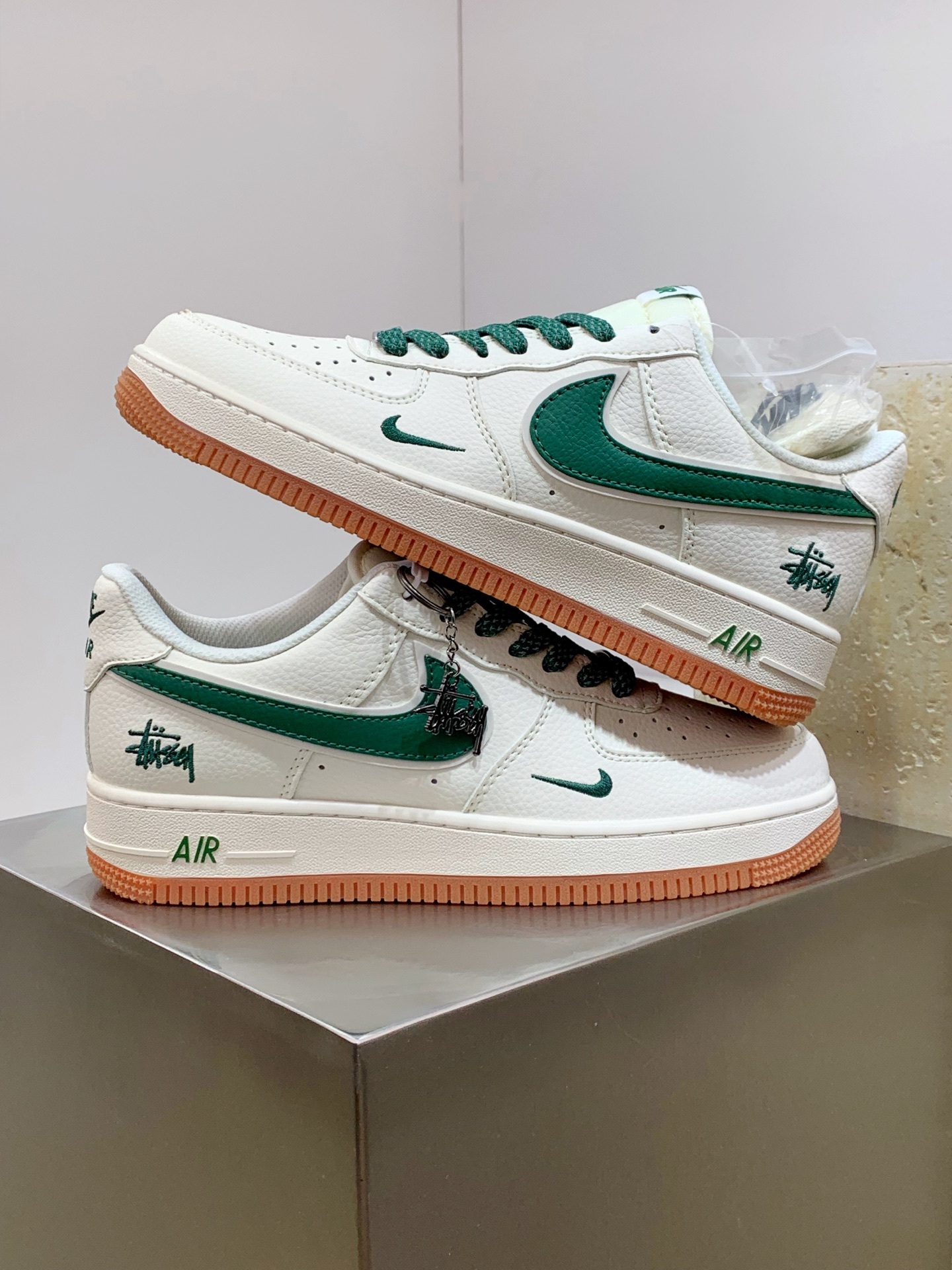 Nike Air Force 1 Low White / Grey detail view 5