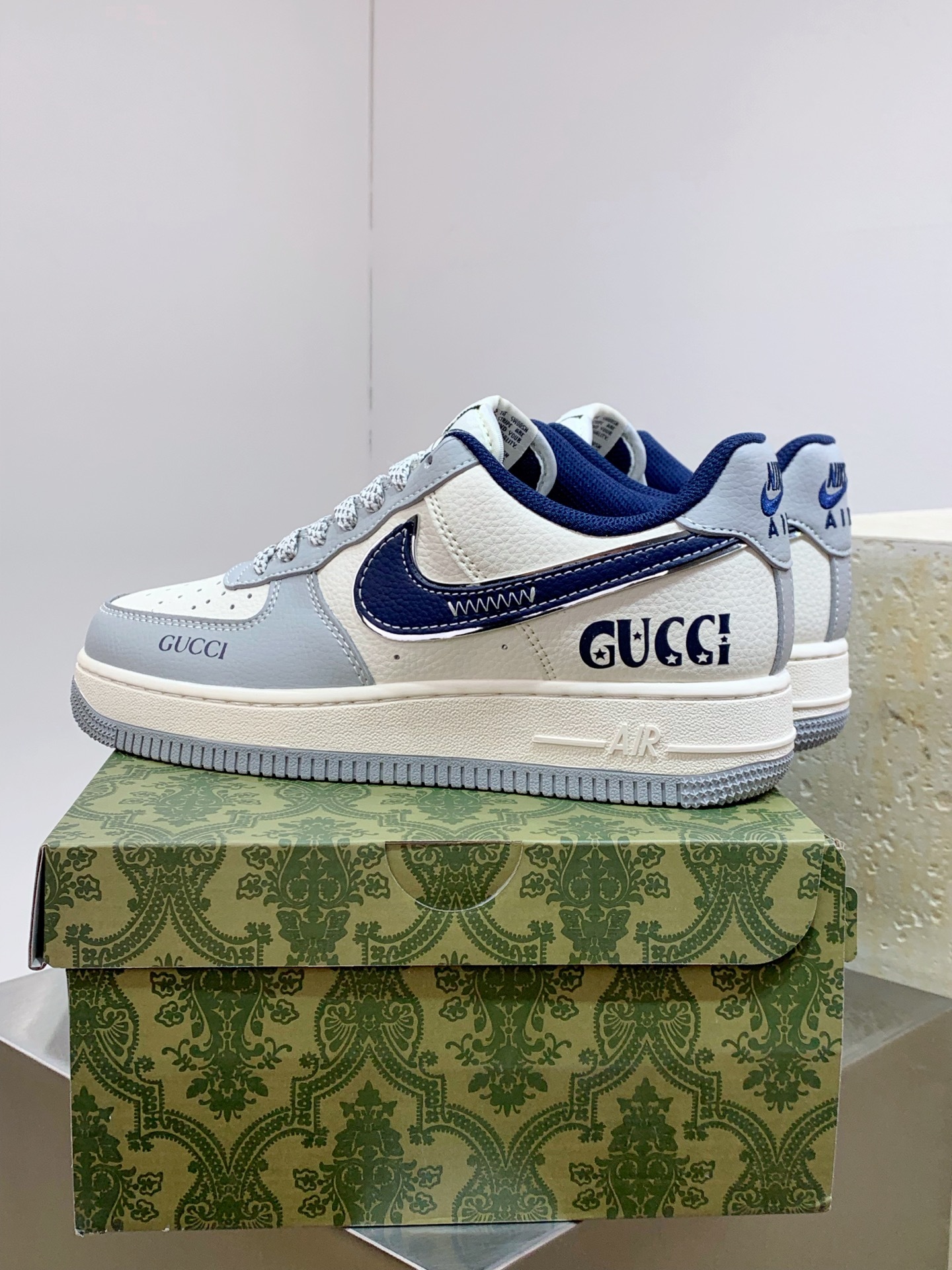 Nike Air Force 1 Low White / Grey detail view 4