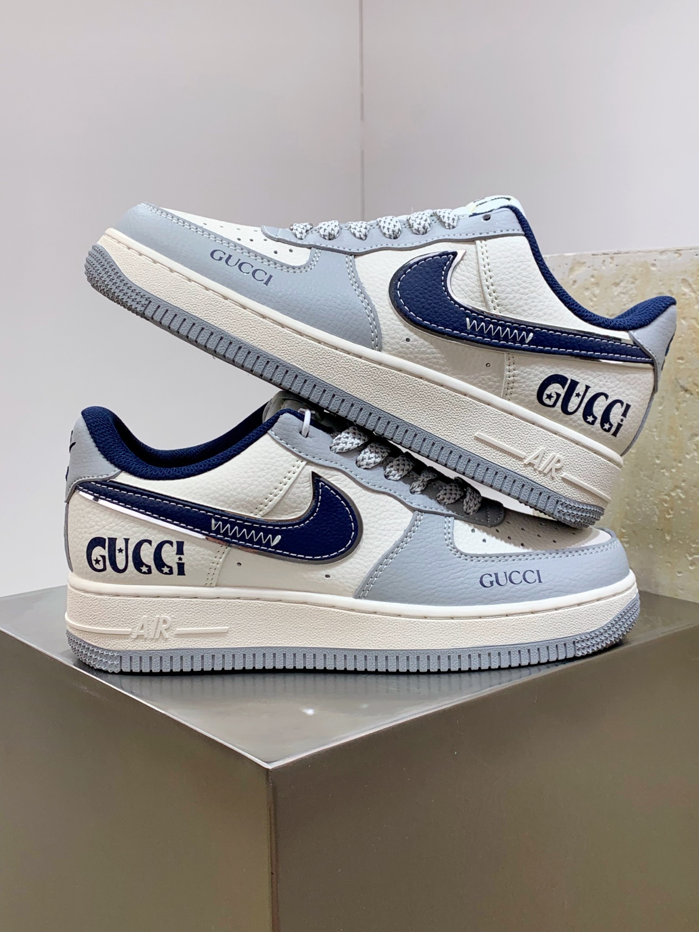 Nike Air Force 1 Low White / Grey detail view 5