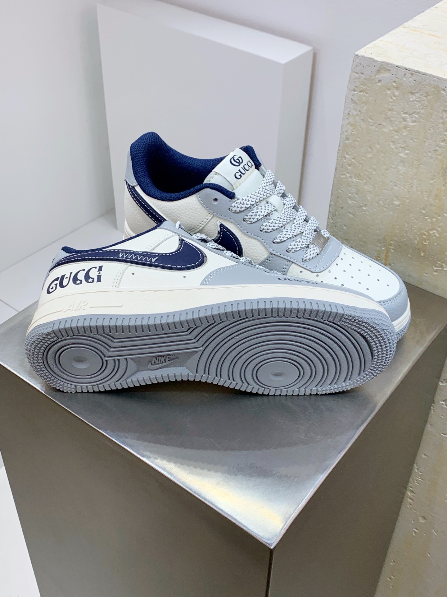 Nike Air Force 1 Low White / Grey detail view 6