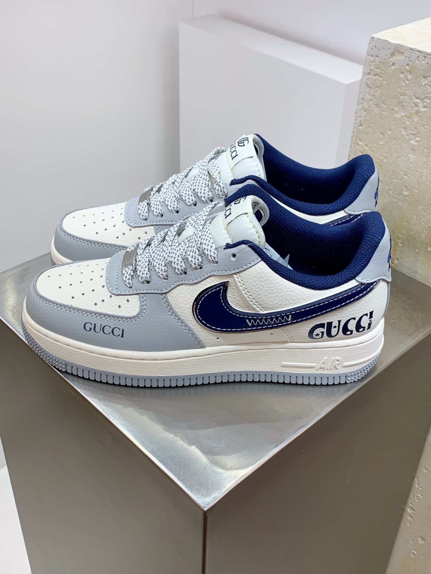 Nike Air Force 1 Low White / Grey detail view 8