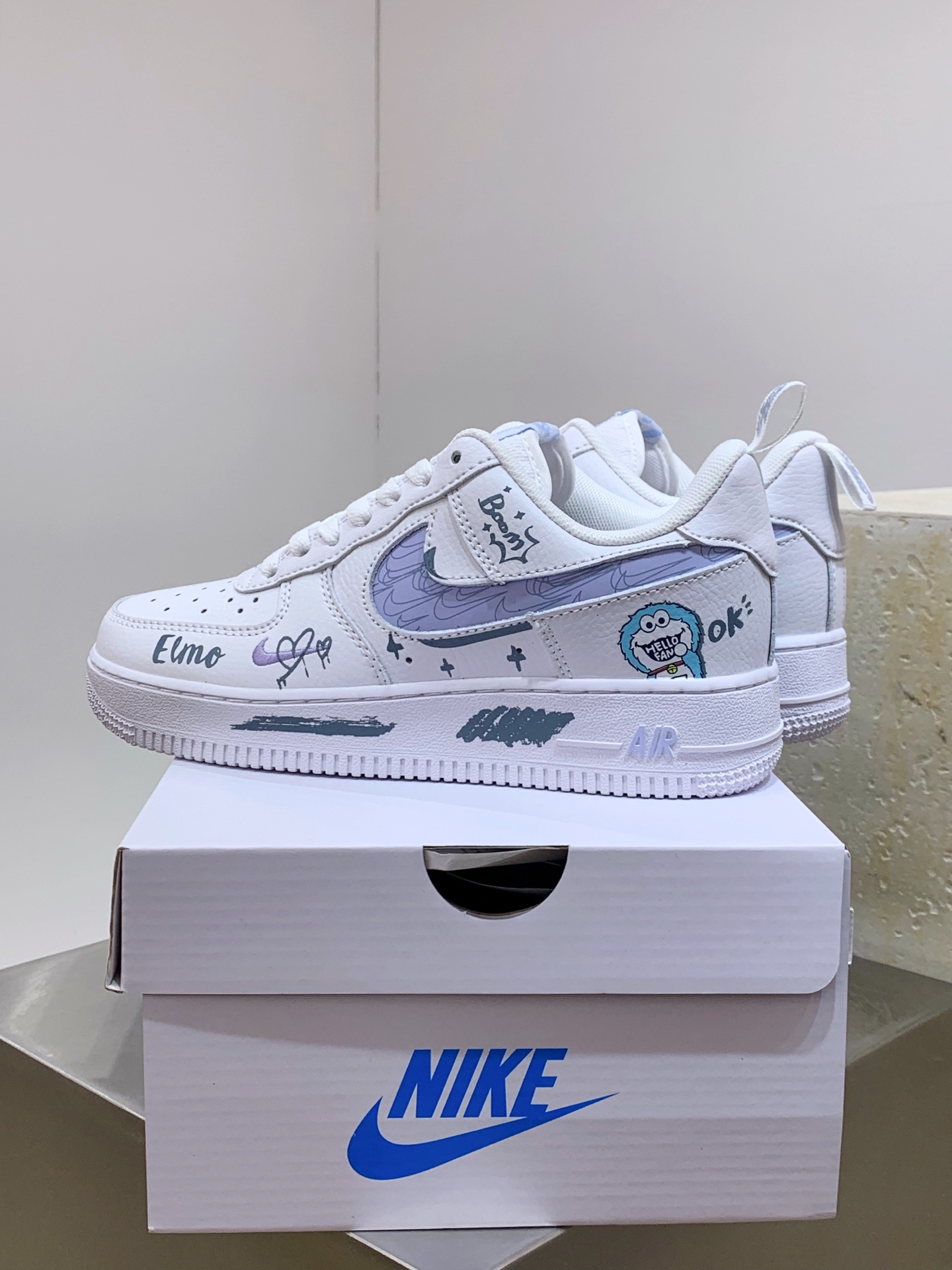 Nike Air Force 1 Low Blue / White detail view 4