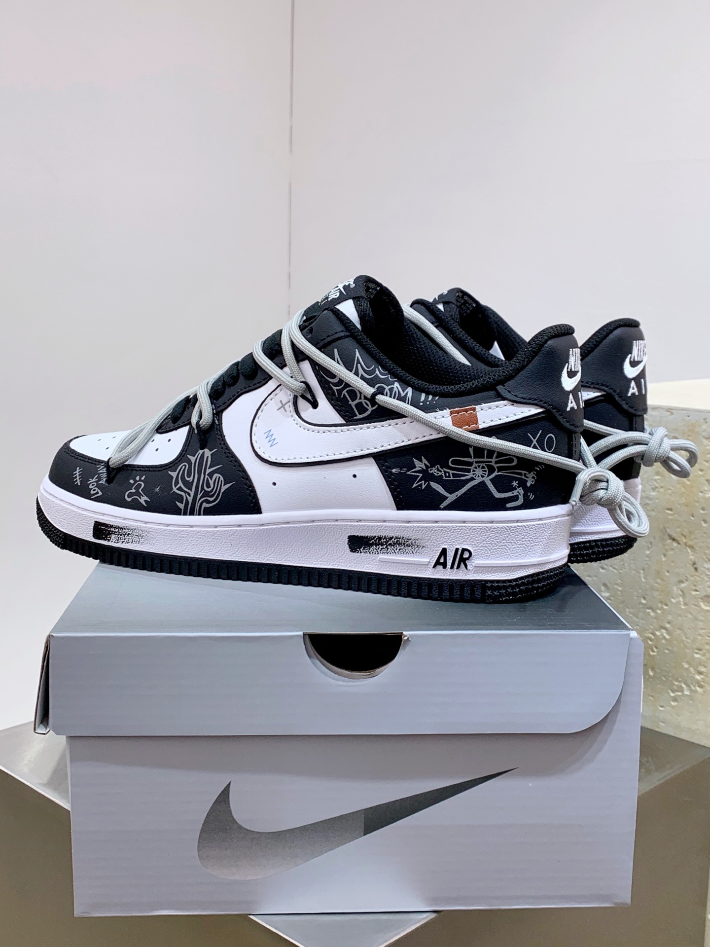 Nike Air Force 1 Low White / Grey detail view 4